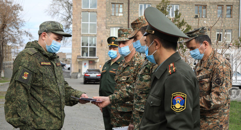 ՀՀ պաշտպանության նախարարի հրամանով ռուս զինվորականները պարգևատրվել են մեդալներով