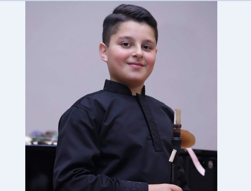13-ամյա դուդուկահար Նարեկ Խանզադյանը միջազգային մրցույթում արժանացել է 1-ին մրցանակի