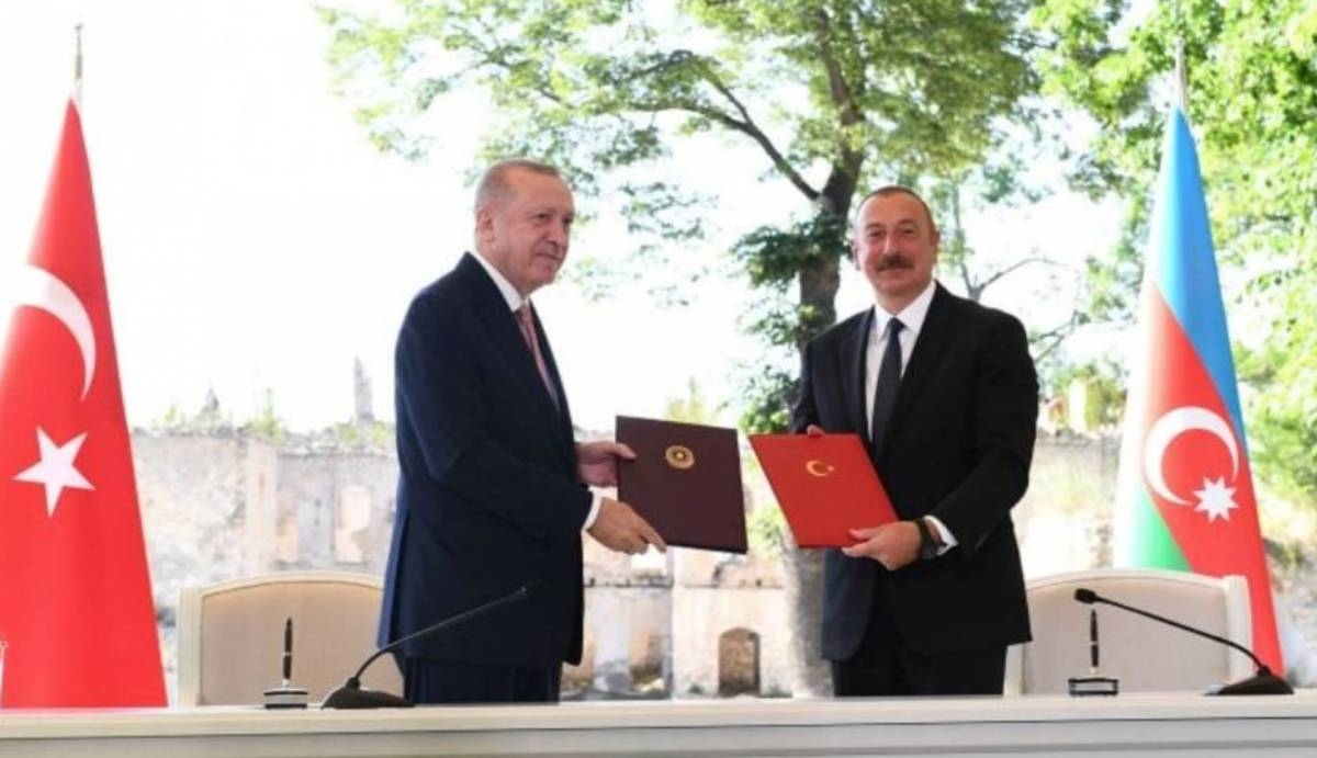 Էրդողանն ու Ալիևը Շուշիում ստորագրել են թուրք-ադրբեջանական միութենական հարաբերությունների հռչակագիրը