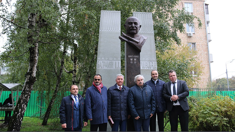 Մոսկվայում բացվել է երկու ժողովուրդների մարշալի` Հովհաննես Բաղրամյանի հուշարձանը