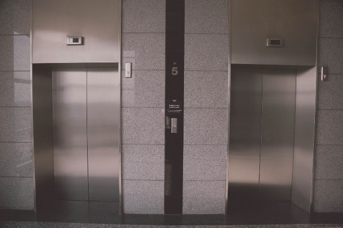 Հայտնի է Մոսկվայի «Պրեզիդենտ» հյուրանոցի վերելակի ընկնելու պատճառը. անկման հետևանքով ՀՀ երկու քաղաքացի է մահացել
