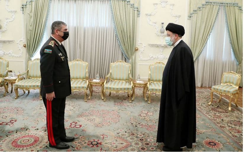 Իրանի նախագահն ընդունել է Ադրբեջանի ՊՆ ղեկավարին
