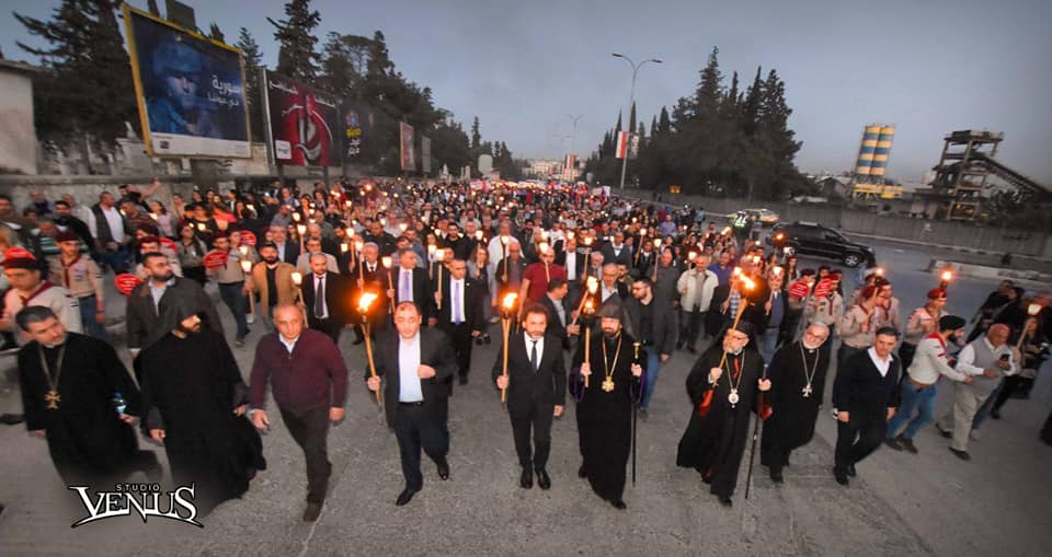 Հալեպահայերը հարգել են Հայոց ցեղասպանության զոհերի հիշատակը դեպի Ազգային գերեզմանատուն ջահերթով
