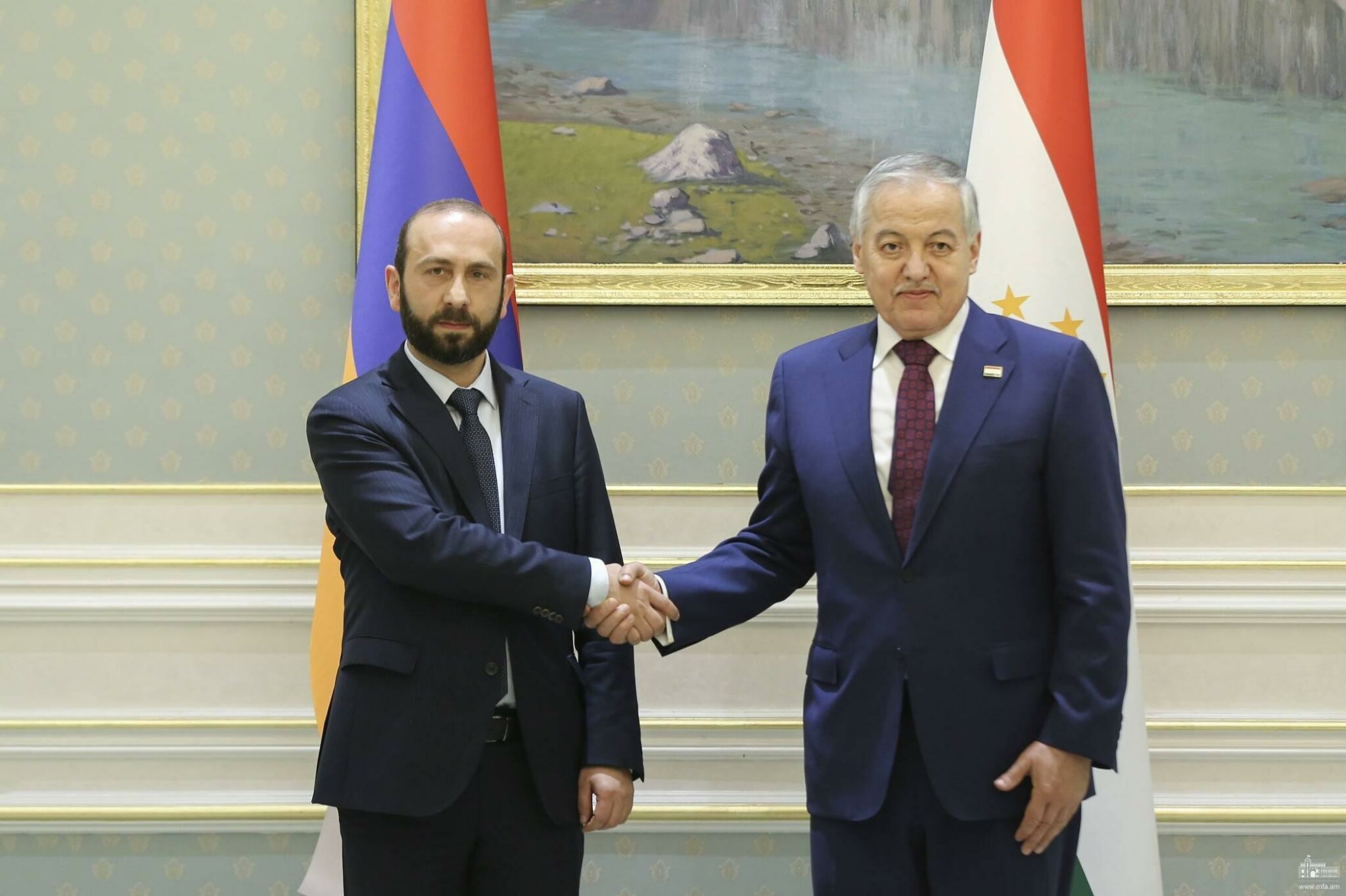 Հայաստանի և Տաջիկստանի ԱԳ նախարարները հանդիպել են