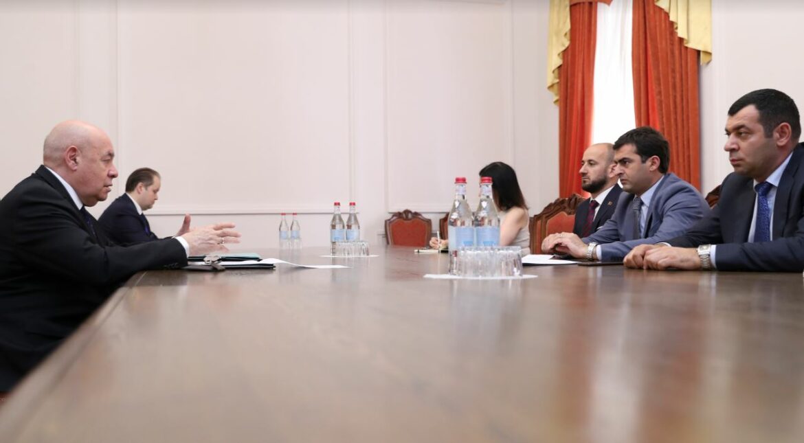 Հակոբ Արշակյանը ՌԴ նախագահի հատուկ ներկայացուցչի հետ քննարկել է հայ-ռուսական հարաբերությունները