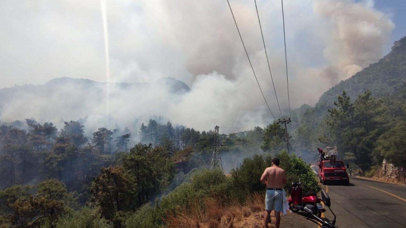 Թուրքիայում անտառային հրդեհ է բռնկվել․ կրակը մարելու համար գործի են դրվել ինքնաթիռներ