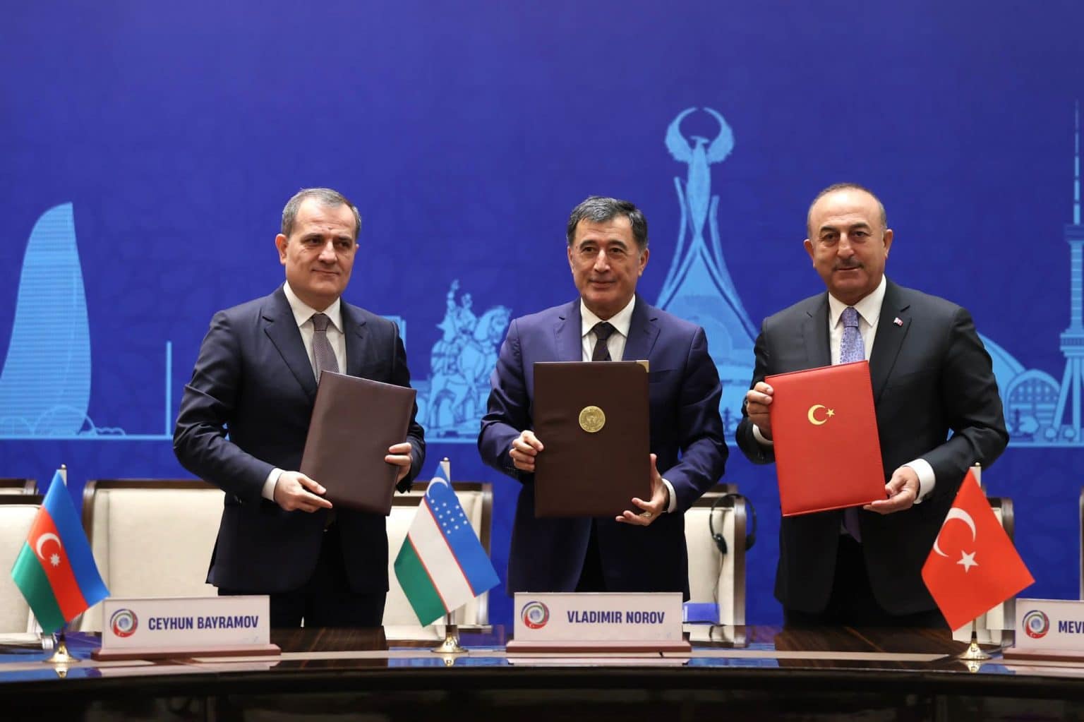 Թուրքիայի, Ուզբեկստանի և Ադրբեջանի ԱԳ նախարարների հանդիպման արդյունքներով ստորագրվել է Տաշքենդի հռչակագիրը