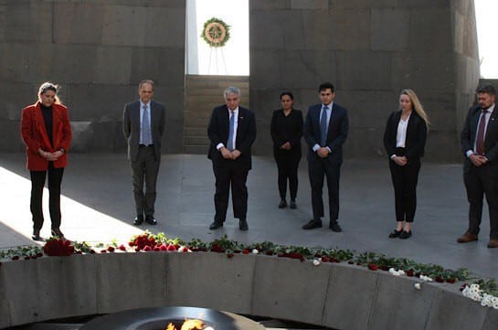 ԱՄՆ ՄԶԳ պատվիրակությունն այցելել է Հայոց ցեղասպանության հուշահամալիր