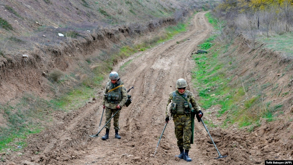 Արցախի օկուպացված տարածքներում ականի պայթյունի հետևանքով երկու ադրբեջանցի է վիրավորվել