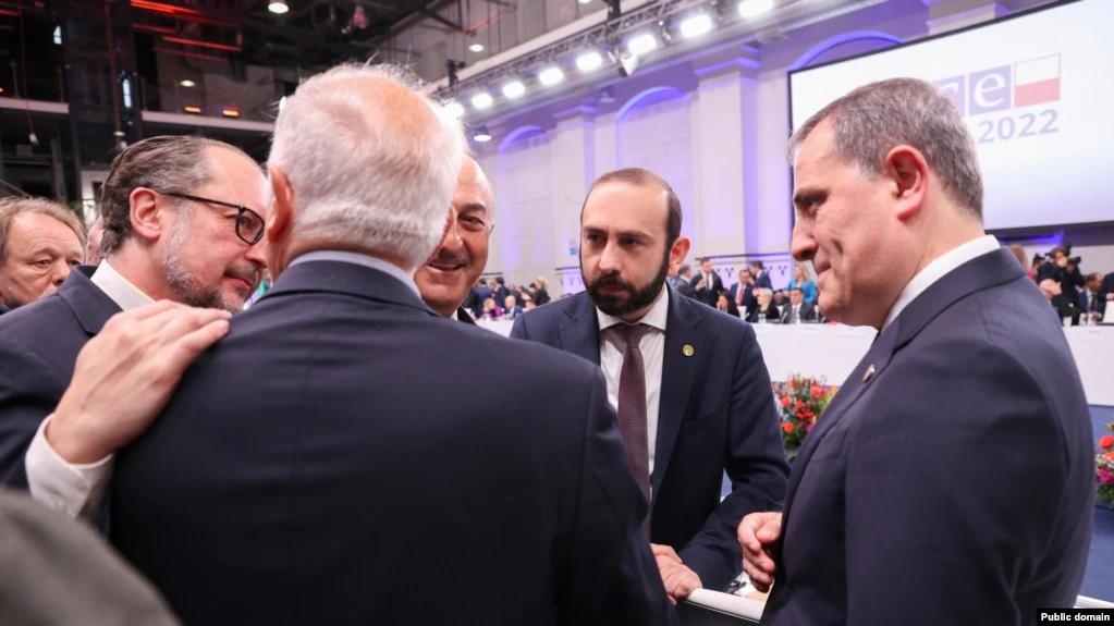 ՀՀ, Ադրբեջանի եւ Թուրքիայի ԱԳ նախարարները եռակողմ հանդիպում չեն ունեցել