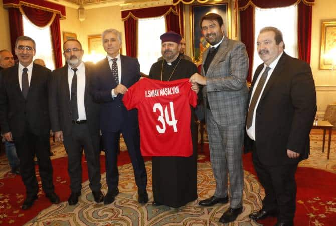 Թուրքիայի ֆուտբոլի ֆեդերացիան Պոլսի հայոց պատրիարքին հրավիրել է Հայաստան-Թուրքիա խաղին