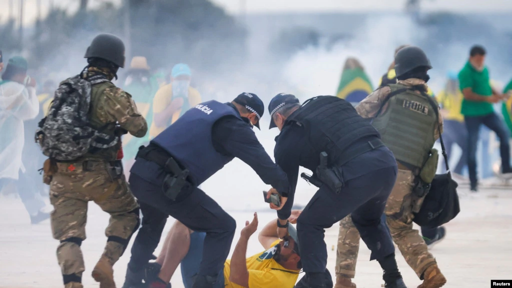 Բրազիլիայի նախագահը հրամայել է դաշնային ուժերին ներգրավել  մայրաքաղաքում կարգուկանոնի վերականգնմանը