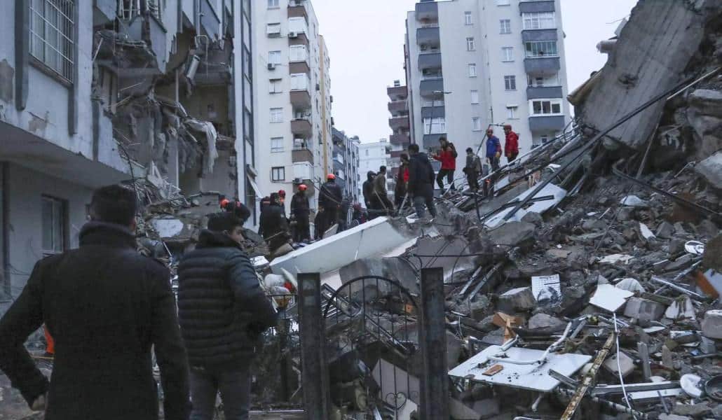 Թուրքիայում երկրաշարժի զոհերի թիվը հասել է 912-ի. Էրդողան