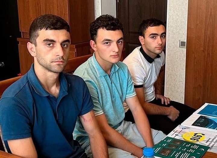 Ադրբեջանի կողմից առևանգված և ապօրինի ազատազրկված ուսանողները վերադարձվել են Հայաստան