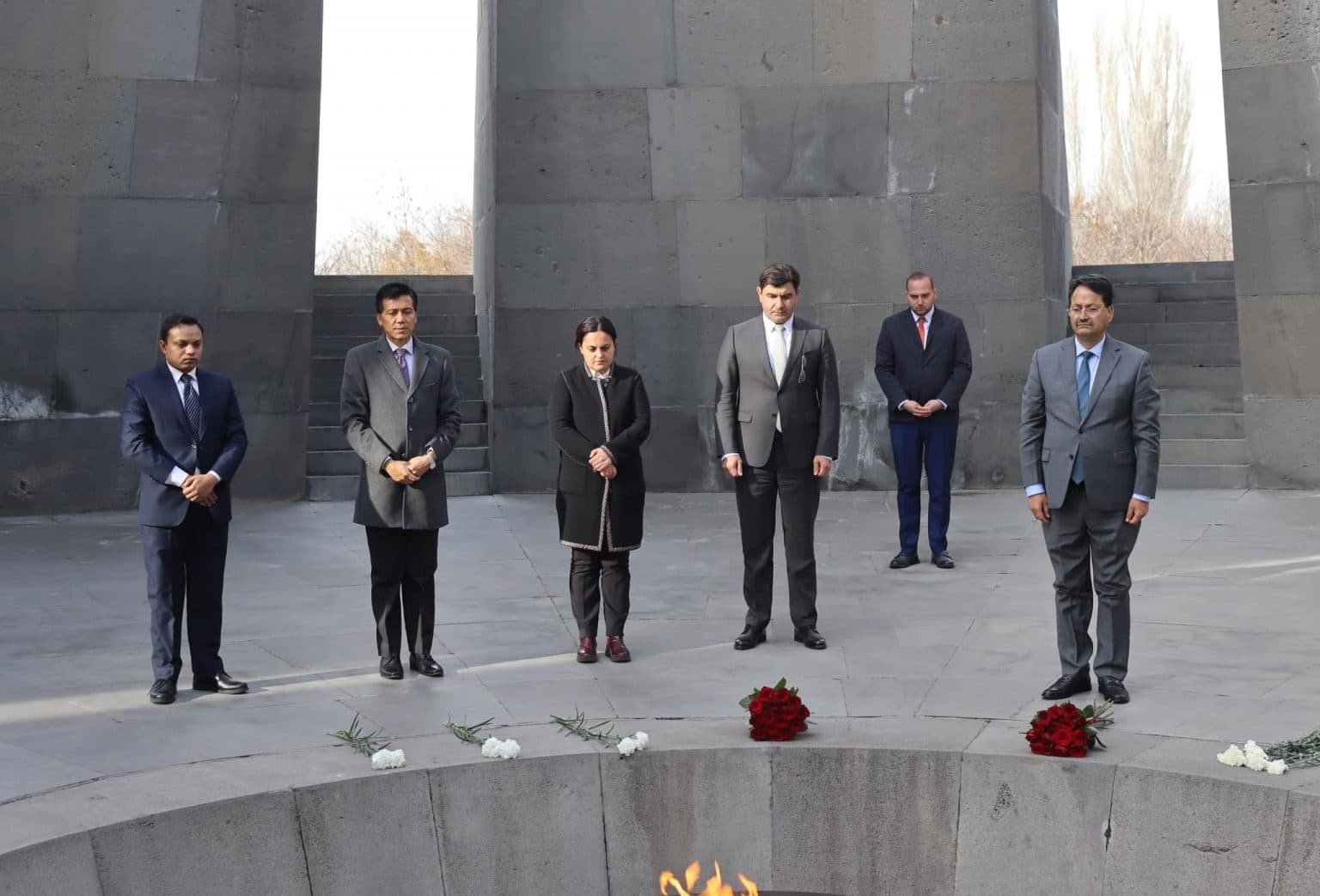 Նեպալի ԱԳ նախարարն այցելել է Հայոց ցեղասպանության հուշահամալիր