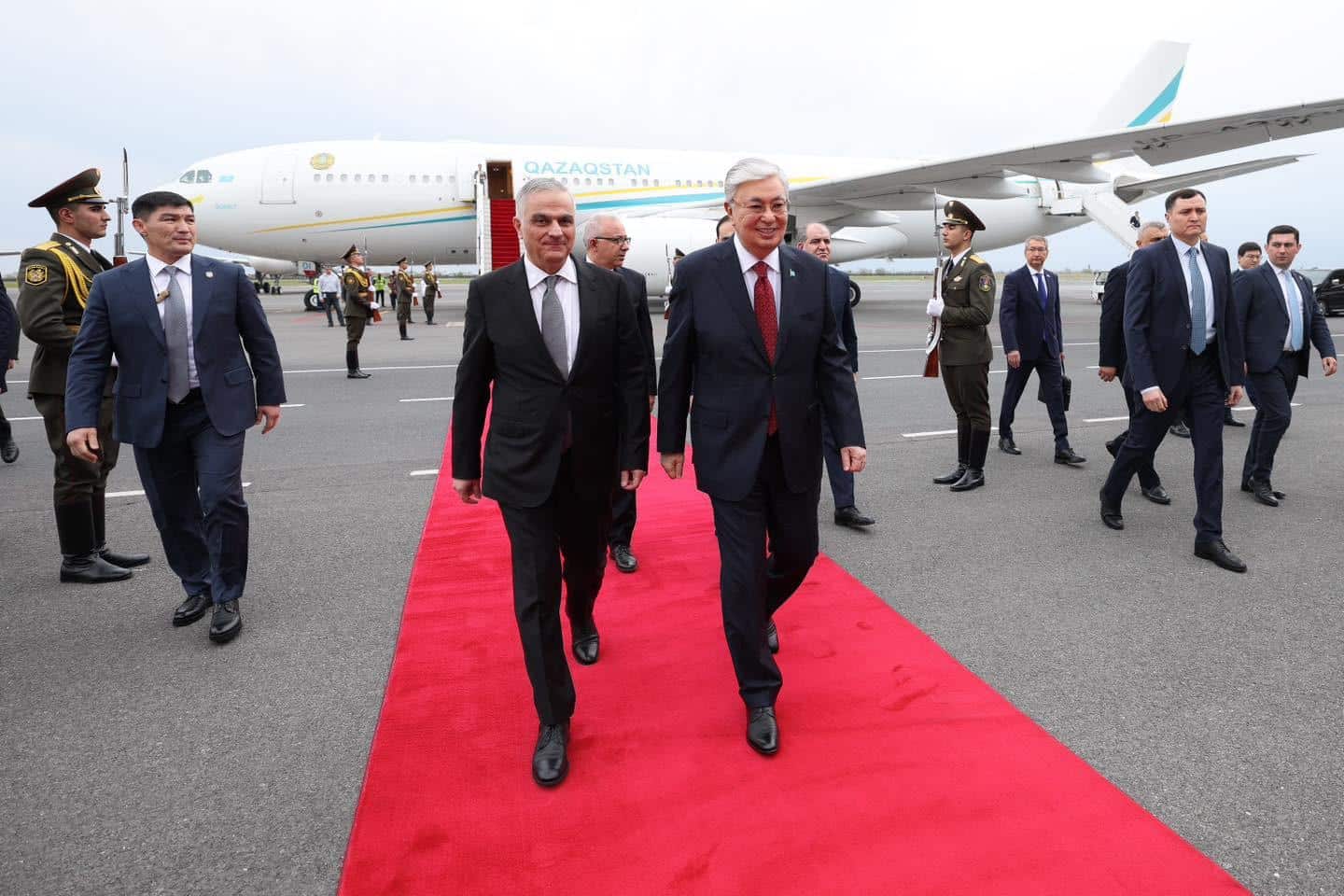 Ղազախստանի նախագահը պաշտոնական այցով ժամանել է Հայաստան